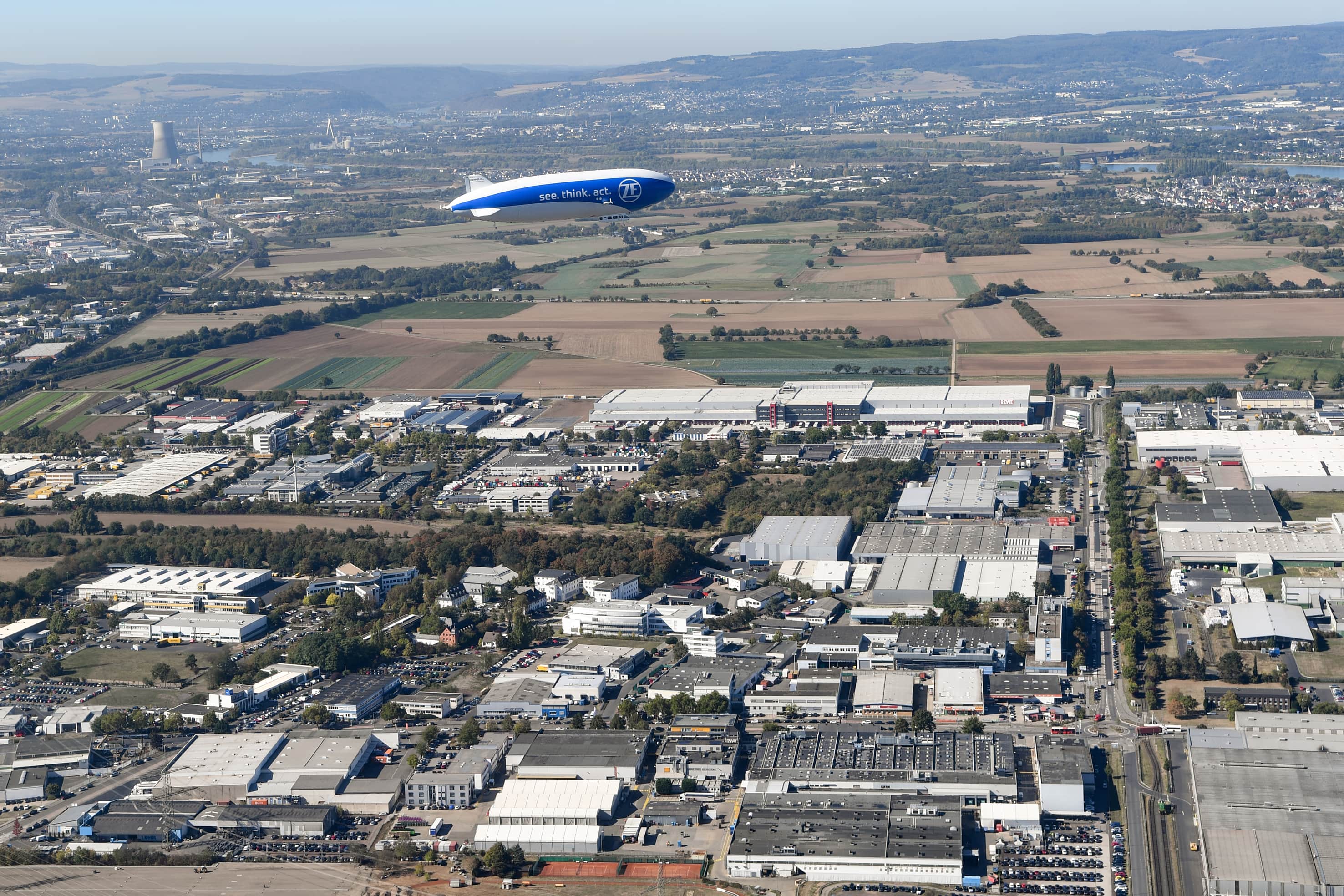 ZF Koblenz Stellenabbau 2025 - Fachanwalt Arbeitsrecht berät zu Abfindung und Aufhebungsvertrag bei ZF