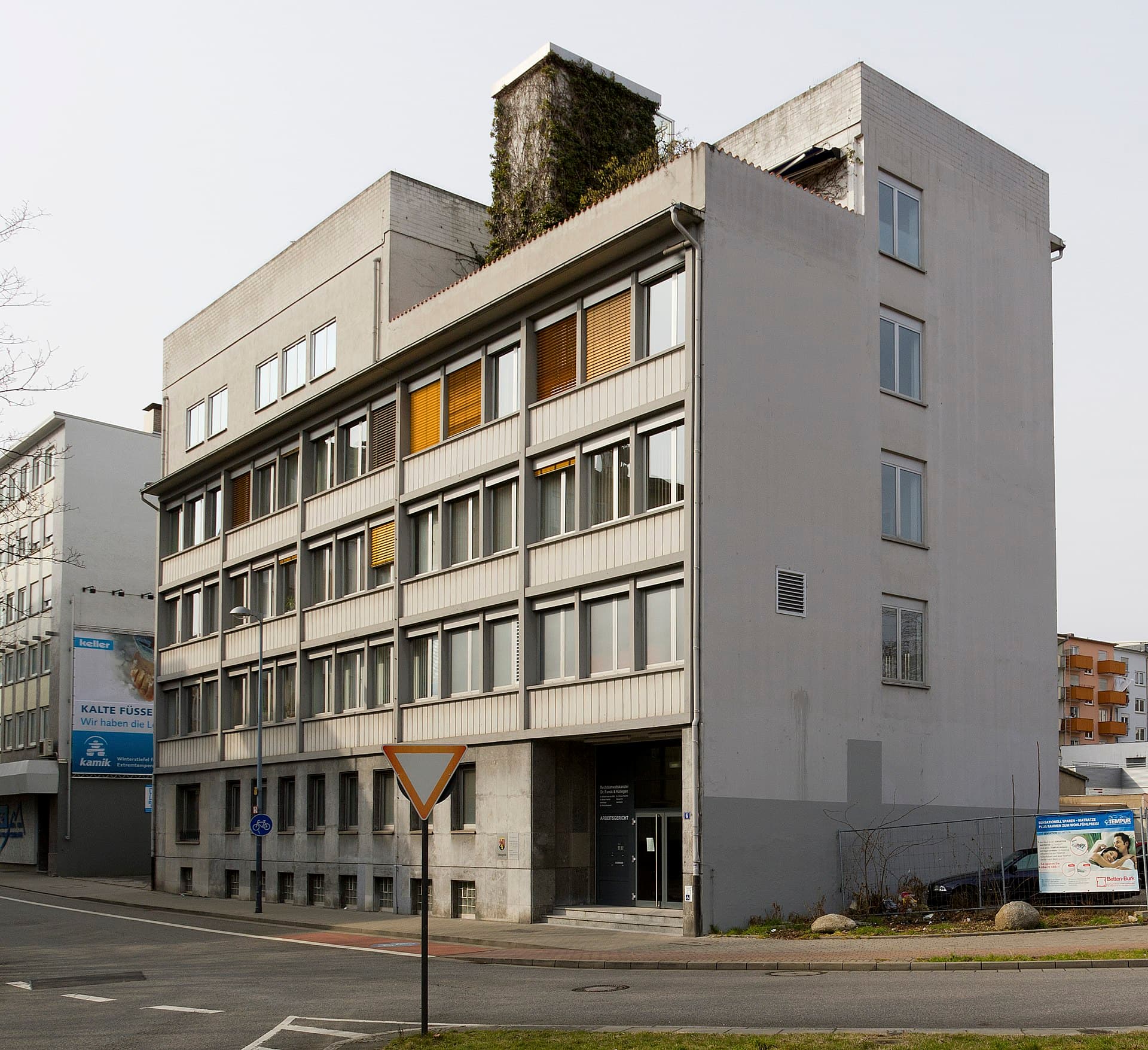 Arbeitsgericht Ludwigshafen Kammer Landau - Fachanwalt Arbeitsrecht für Kündigungsschutz in Landau und Neustadt